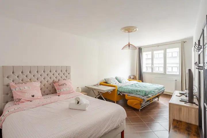 Appartamento Superbe Studio Paris Gambetta Esterno foto